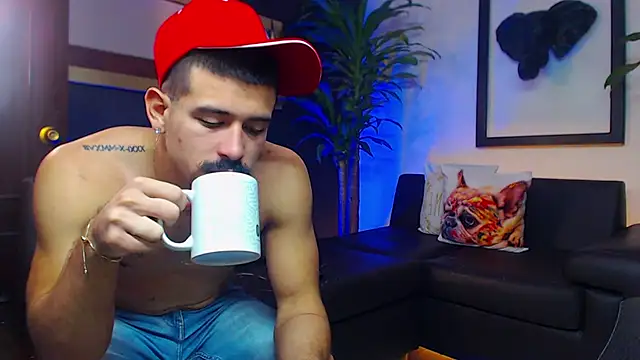 Snapshot of Markboyl chatting on March 19, 2025, 12:01 pm Markboyl online show from March 19, 2025, 12:01 pm