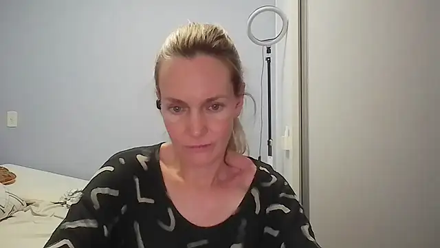 Annylove1 online show from February 9, 2026, 12:19 am