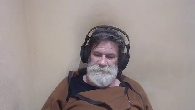 Snapshot of AlexNudo chatting on February 24, 2025, 9:10 am AlexNudo online show from February 24, 2025, 9:10 am