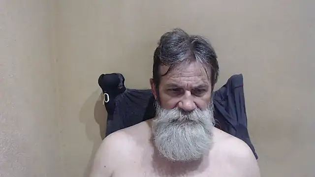 Snapshot of AlexNudo chatting on June 6, 2026, 11:04 am AlexNudo online show from June 6, 2026, 11:04 am