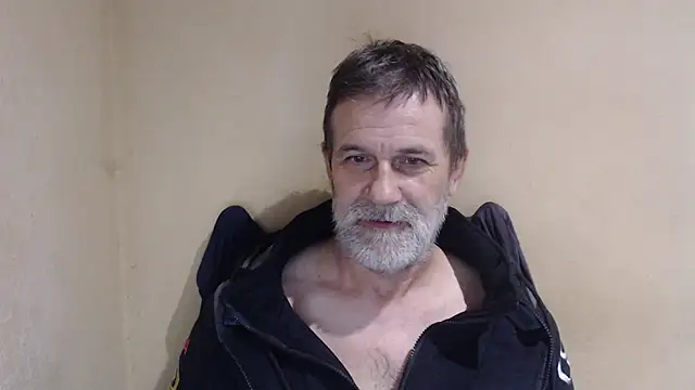 Snapshot of AlexNudo chatting on September 24, 2025, 7:26 am AlexNudo online show from September 24, 2025, 7:26 am