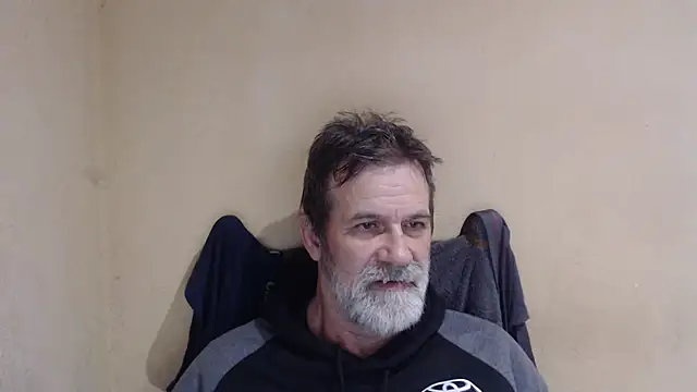 Snapshot of AlexNudo chatting on October 9, 2025, 10:49 am AlexNudo online show from October 9, 2025, 10:49 am