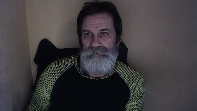 Snapshot of AlexNudo chatting on December 14, 2025, 2:22 pm AlexNudo online show from December 14, 2025, 2:22 pm