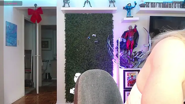 Snapshot of Vixen_Lockheart chatting on November 21, 2025, 4:06 pm Vixen Lockheart online show from November 21, 2025, 4:06 pm