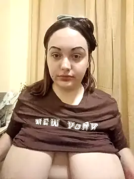 Dianadoll97 online show from January 2, 2025, 9:07 pm