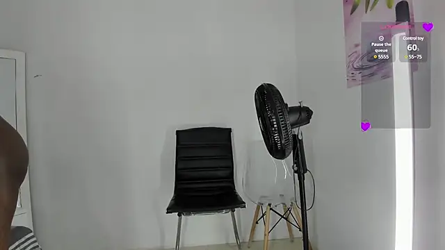 Snapshot of AlmaSean chatting on January 16, 2025, 6:59 pm AlmaSean online show from January 16, 2025, 6:59 pm