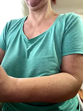 Snapshot of sweetmystery1 chatting on November 21, 2025, 6:23 am sweetmystery1 online show from November 21, 2025, 6:23 am