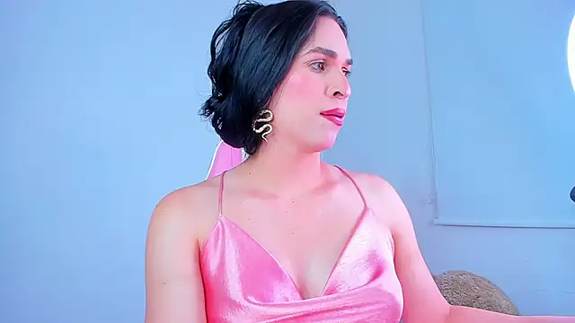 Snapshot of Ariana_f chatting on February 20, 2026, 11:06 pm Ariana f online show from February 20, 2026, 11:06 pm