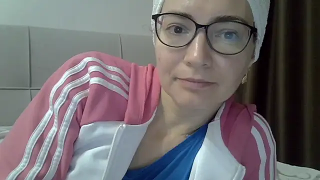 Snapshot of Ashleyspice chatting on November 10, 2025, 5:34 am Ashleyspice online show from November 10, 2025, 5:34 am