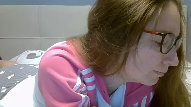 Ashleyspice online show from April 21, 2026, 6:42 am