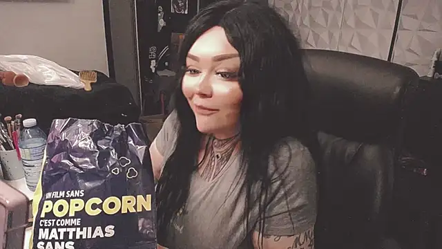 sheylagoddess11 online show from December 21, 2025, 12:07 pm