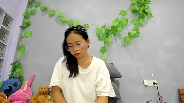 Snapshot of loveley_jenny chatting on July 3, 2026, 5:36 am loveley jenny online show from July 3, 2026, 5:36 am