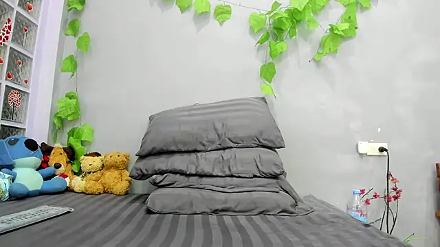 Snapshot of loveley_jenny chatting on June 12, 2026, 3:04 am loveley jenny online show from June 12, 2026, 3:04 am