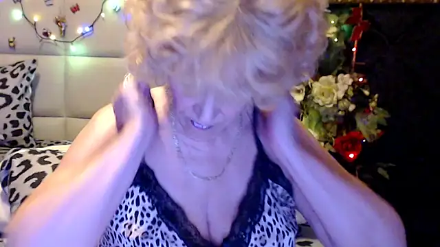 HappyWomanOn online show from April 17, 2026, 8:50 am