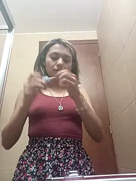 Pinkye skarlet online show from April 19, 2026, 9:32 am