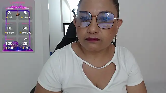 Snapshot of Katha_Marck chatting on September 12, 2025, 2:17 pm Katha Marck online show from September 12, 2025, 2:17 pm