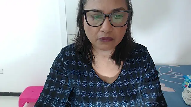 Katha Marck online show from April 29, 2026, 12:42 pm