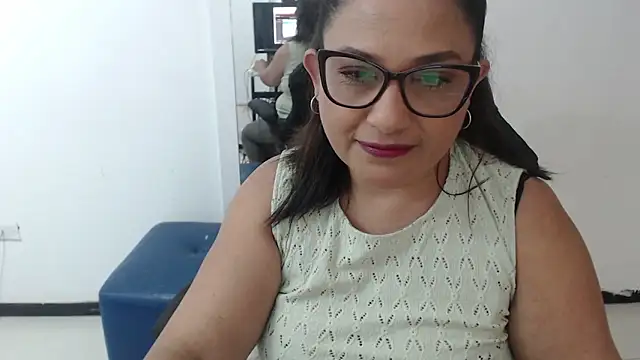 Katha Marck online show from April 22, 2026, 12:34 pm