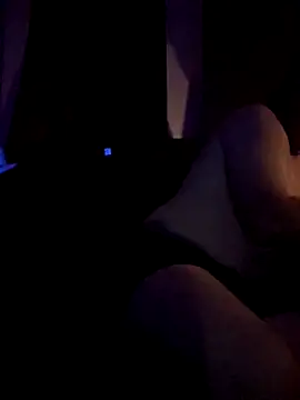 Hotredheadandtoungelasher online show from February 26, 2025, 6:30 am