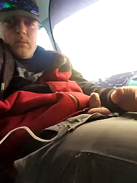 Hotredheadandtoungelasher online show from March 14, 2025, 3:58 pm