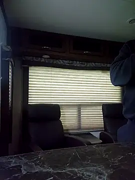 Hotredheadandtoungelasher online show from February 5, 2026, 3:08 pm