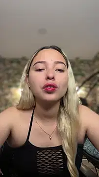 Irisweet  online show from March 8, 2026, 3:37 pm