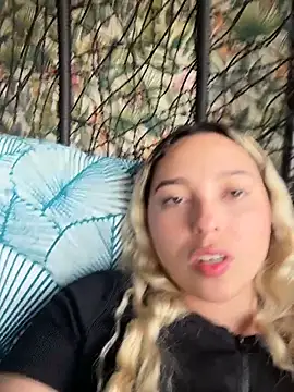 Irisweet  online show from March 6, 2026, 8:59 pm