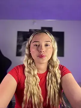 Irisweet  online show from November 29, 2025, 4:23 am