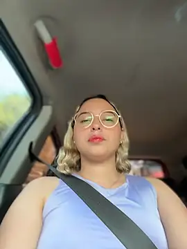 Irisweet  online show from March 1, 2026, 4:40 pm