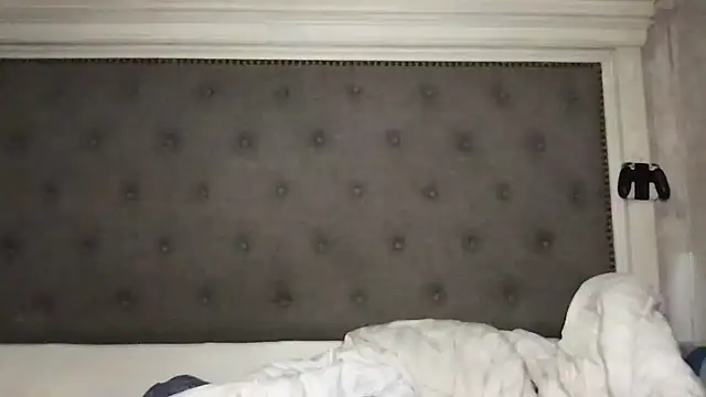 LuLuValenttine101 online show from March 27, 2026, 9:32 am