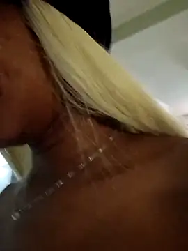 Jasmine FullsShine online show from April 3, 2026, 6:53 am