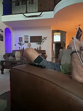 Snapshot of ShySuperheroGrrl chatting on October 27, 2025, 12:00 am ShySuperheroGrrl online show from October 27, 2025, 12:00 am