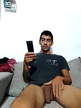 Elverguditojaja online show from March 7, 2026, 1:45 am