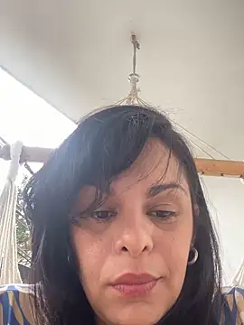 Snapshot of Kataliina chatting on May 1, 2026, 2:22 pm Kataliina online show from May 1, 2026, 2:22 pm