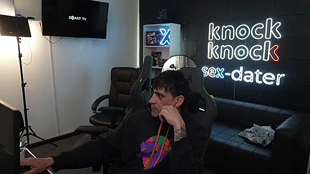 Elnonoykeila77 online show from October 26, 2025, 3:34 pm