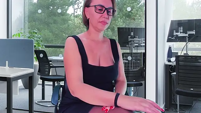 Pandora Vibes online show from December 2, 2025, 11:34 am