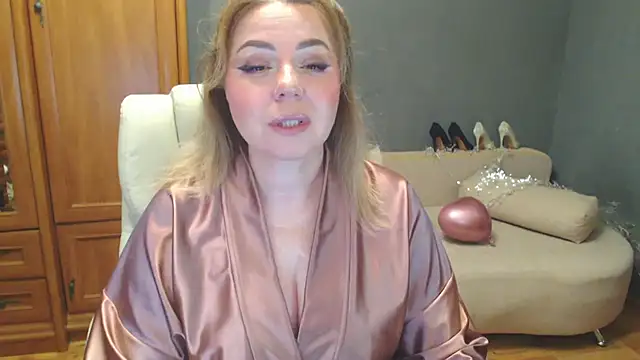 Cute sun online show from May 10, 2026, 6:10 pm