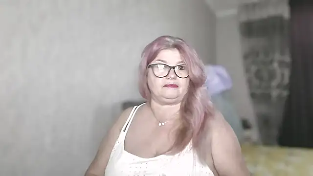Snapshot of Diana_49 chatting on July 21, 2026, 6:26 am Diana 49 online show from July 21, 2026, 6:26 am