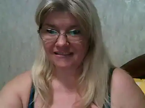 Snapshot of Diana_49 chatting on March 17, 2025, 1:08 pm Diana 49 online show from March 17, 2025, 1:08 pm
