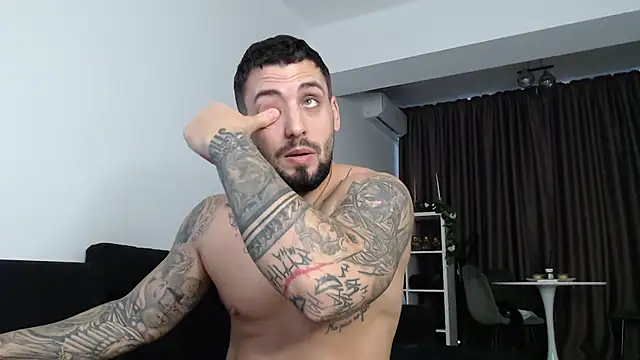 Snapshot of _DylanGreen chatting on October 24, 2025, 8:24 am DylanGreen online show from October 24, 2025, 8:24 am