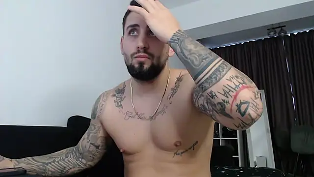 Snapshot of _DylanGreen chatting on November 16, 2025, 9:03 am DylanGreen online show from November 16, 2025, 9:03 am