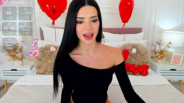 Snapshot of JasmiLyn chatting on February 15, 2026, 1:32 pm JasmiLyn online show from February 15, 2026, 1:32 pm