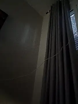 Zoni111 online show from November 13, 2025, 5:44 am