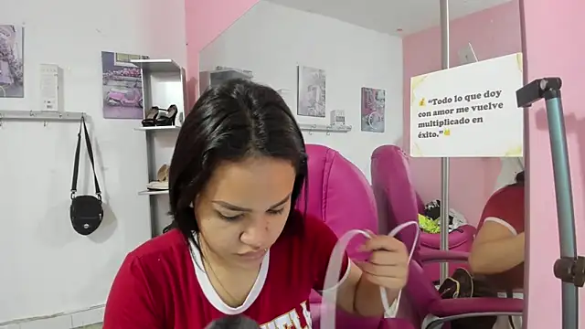 CAMILA--REY online show from February 8, 2026, 11:52 am