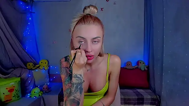 LickLizzy online show from March 17, 2026, 10:13 pm