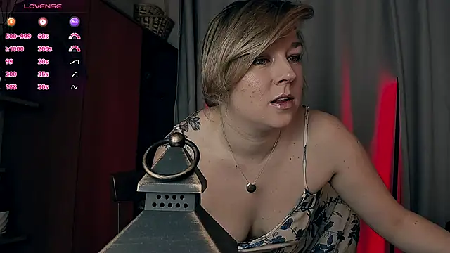 Snapshot of 5_in_one chatting on November 19, 2025, 3:17 am 5 in one online show from November 19, 2025, 3:17 am