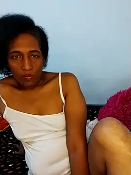 Snapshot of Aishamara chatting on December 21, 2025, 11:34 am Aishamara online show from December 21, 2025, 11:34 am