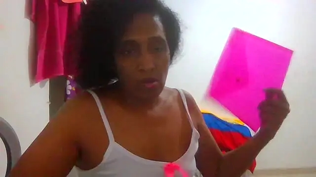 Aishamara online show from October 3, 2025, 2:26 am