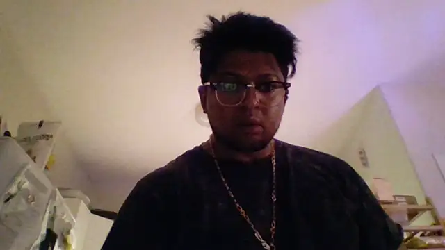 Snapshot of CleanGrey chatting on May 2, 2026, 9:25 am CleanGrey online show from May 2, 2026, 9:25 am