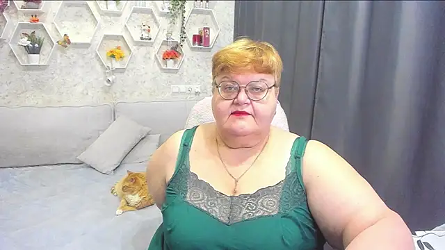  big love  online show from April 11, 2026, 8:23 pm